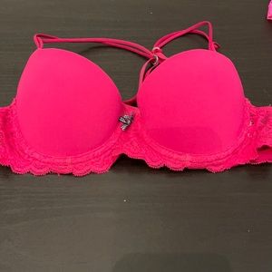 34 A push-up bra